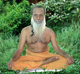 Perasiriyar Brahma Shri K.S.Sundareysan in Padmasana